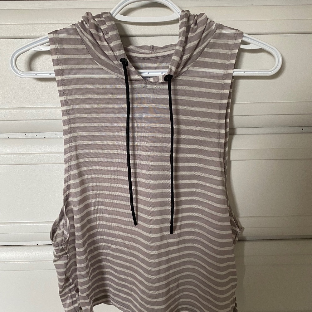 Zyia - striped cropped hoodie
